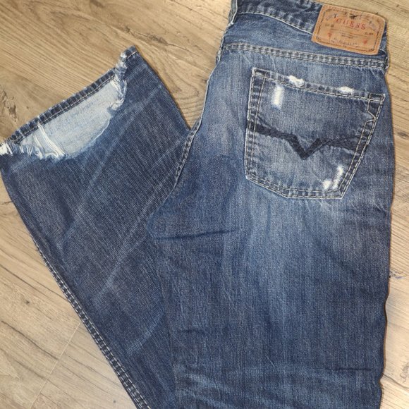Distressed Blue Guess Jeans 33 x 30 - Picture 1 of 6